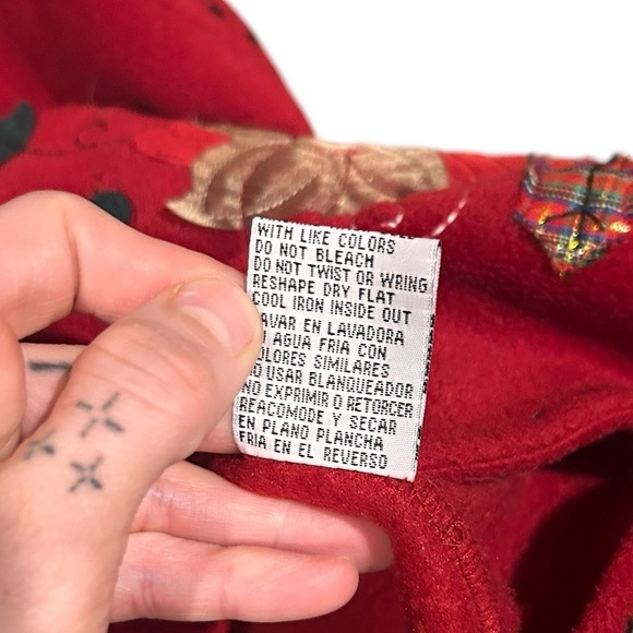 Carolyn Taylor Vintage Christmas Vest Fleece Red XL Holiday Ugly Sweater Button - Picture 5 of 6